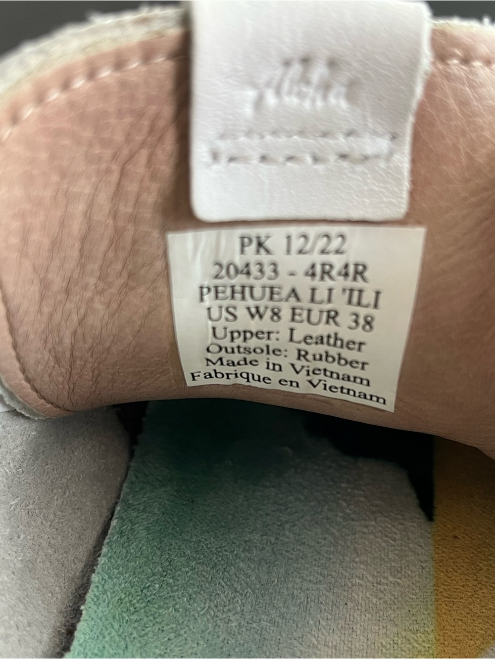 OluKai Pehuea Li ‘ILI Premium Island Inspired White Leather Sneakers Size 8 - Picture 12 of 12